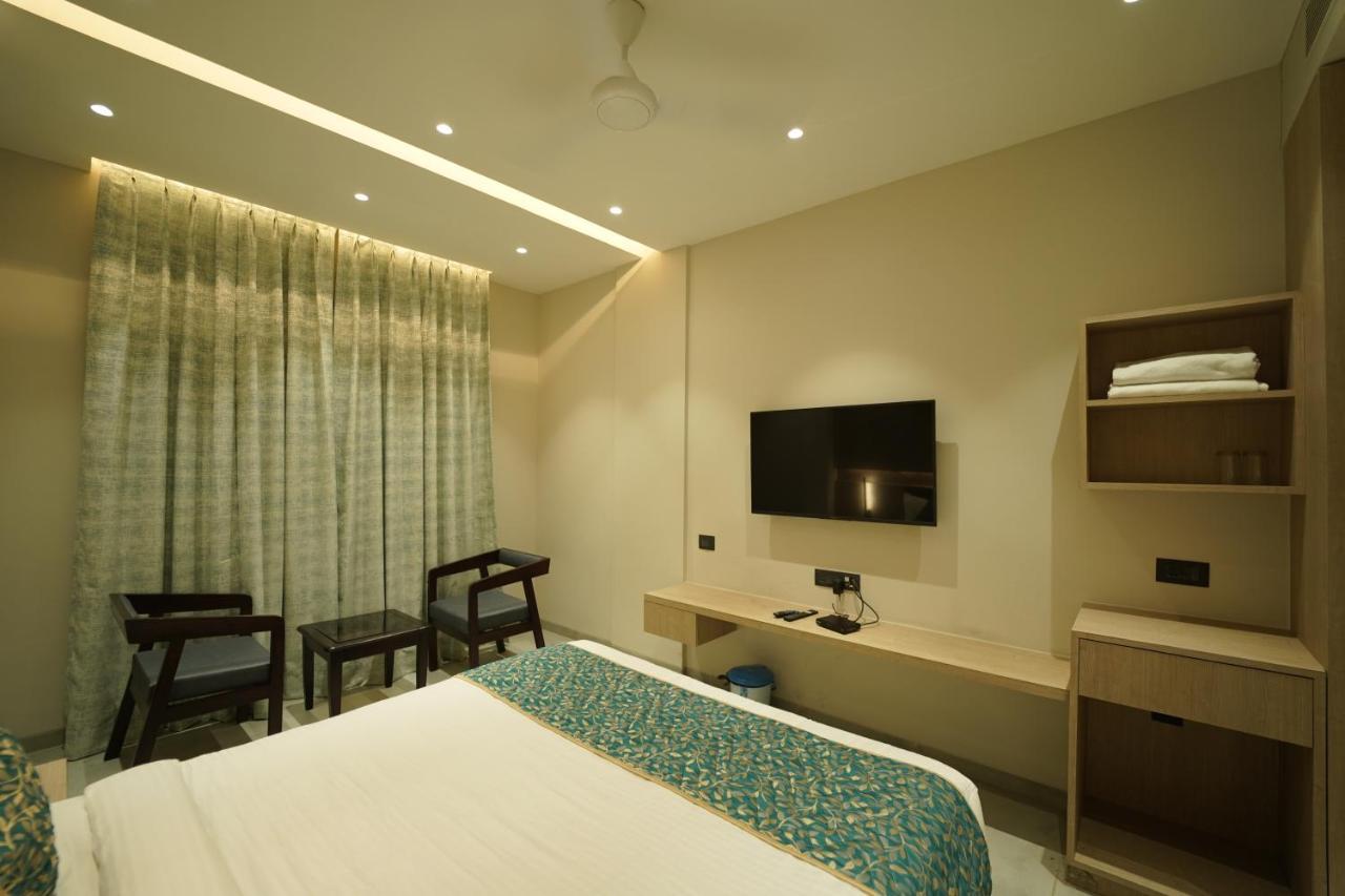 Hotel Laksh Rāipur Buitenkant foto